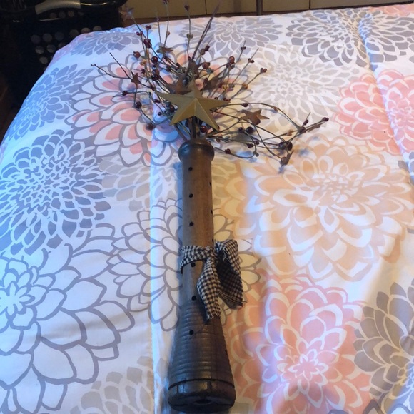 None Other - Country decor with stars and berries